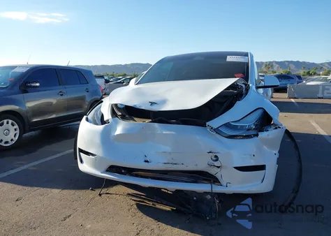 2021 Tesla Model Y Long Range Dual Motor All-Wheel Drive from USA, damaged, VIN 5YJYGDEE7MF138166